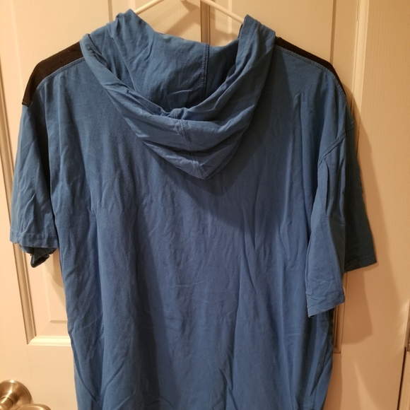 Men's Hooded Shirt - Picture 3 of 10